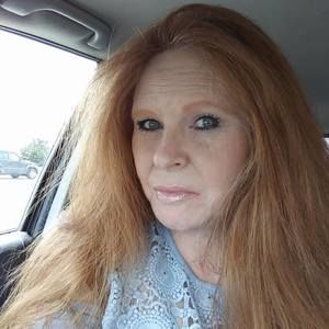 Meet your Posher, Deanna